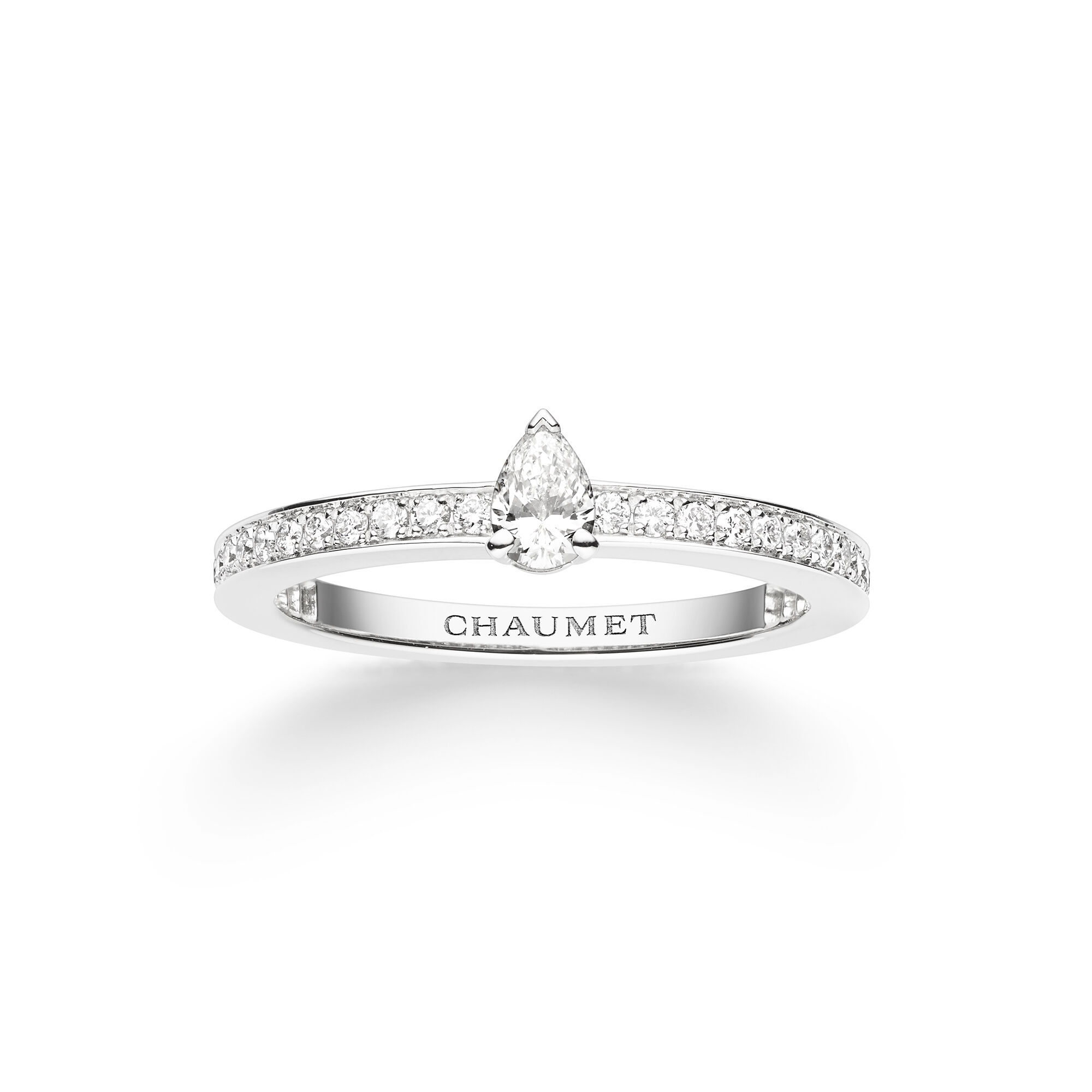 Platinum diamond discount ring for women