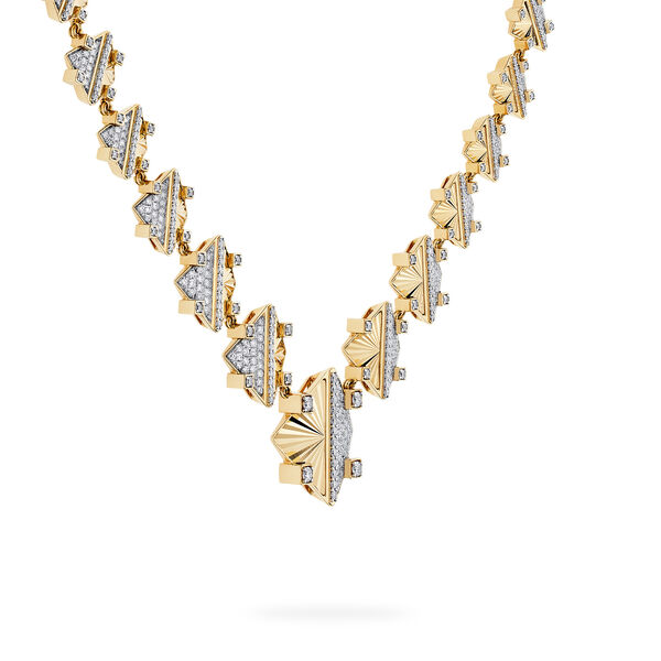 Exceptionnel collier en or jaune guilloché et diamants