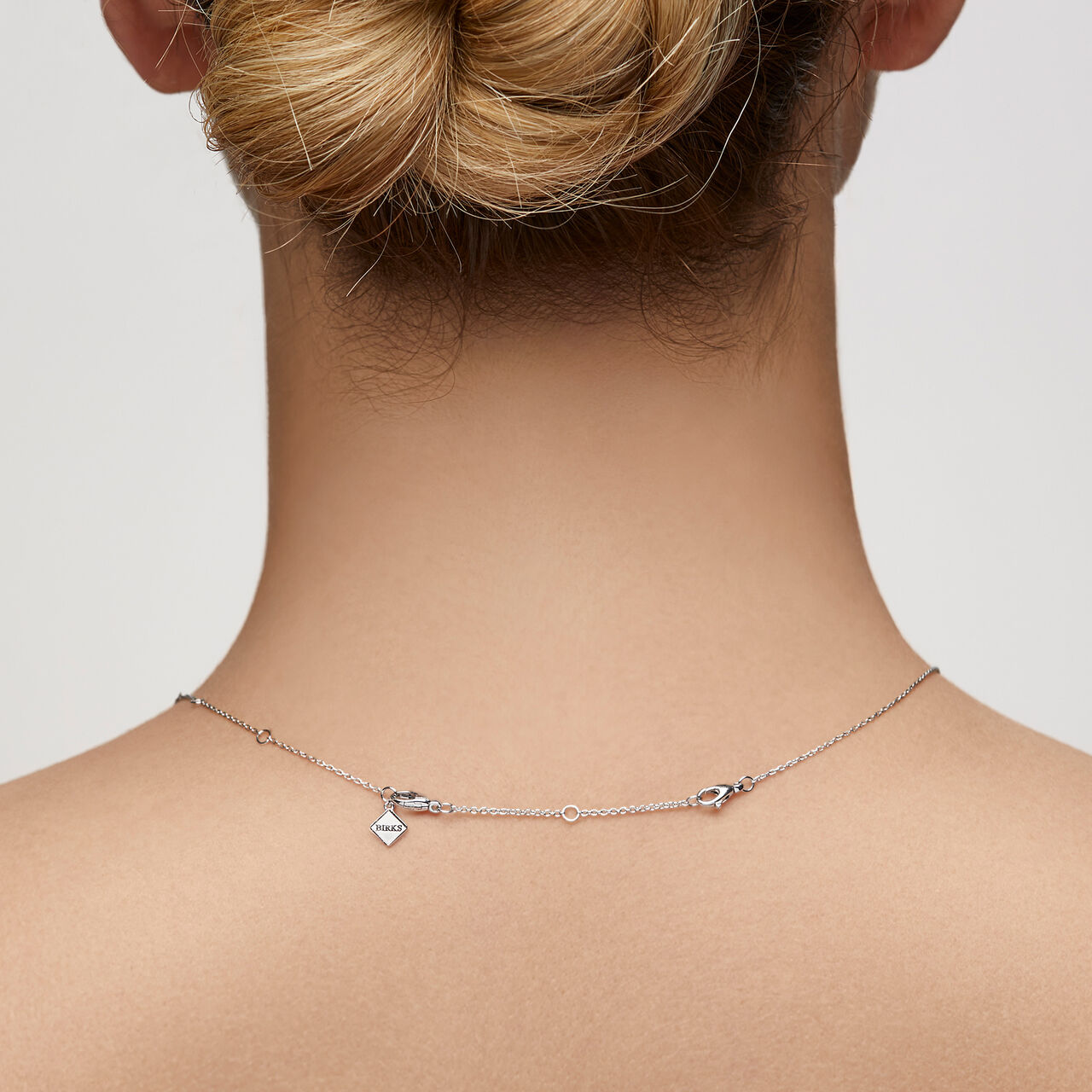 White Gold Chain Extension On Modle image number 1