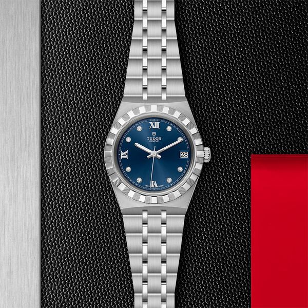 TUDOR Royal 34 mm automatique en acier inoxydable et diamants