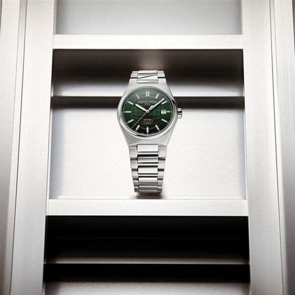 Highlife 41 mm automatique en acier inoxydable