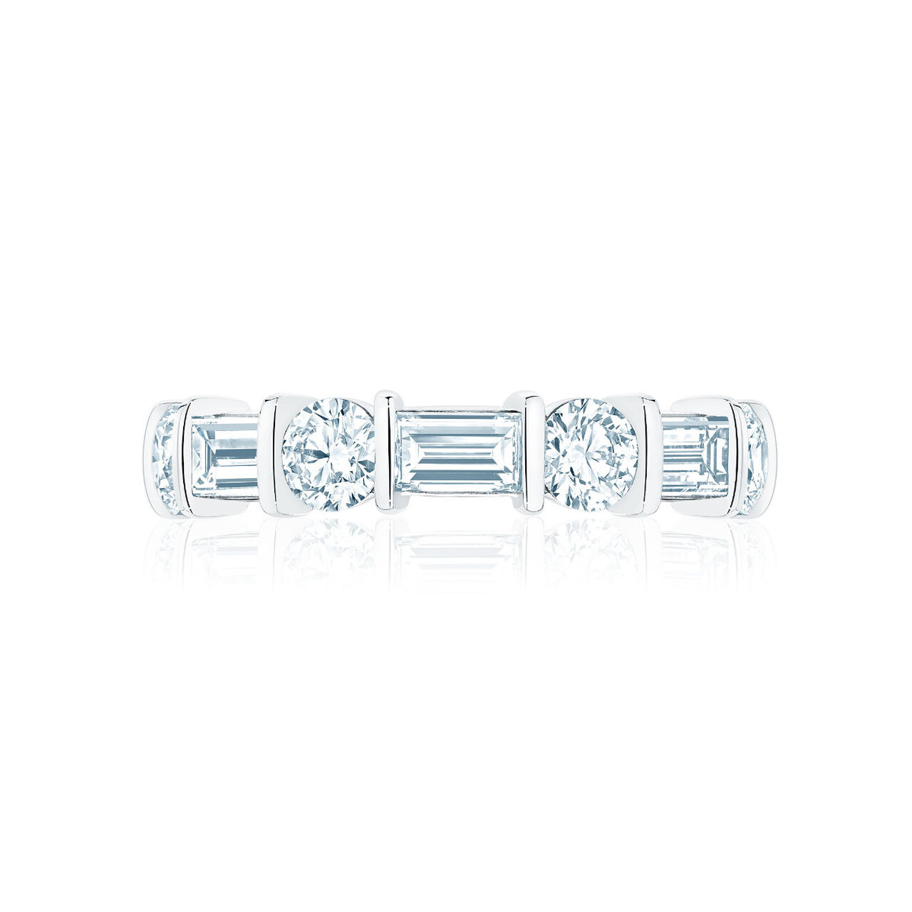 Alliance en platine sertie de 1.77 ct de diamants et de baguettes fuselées-6.5 image number 2