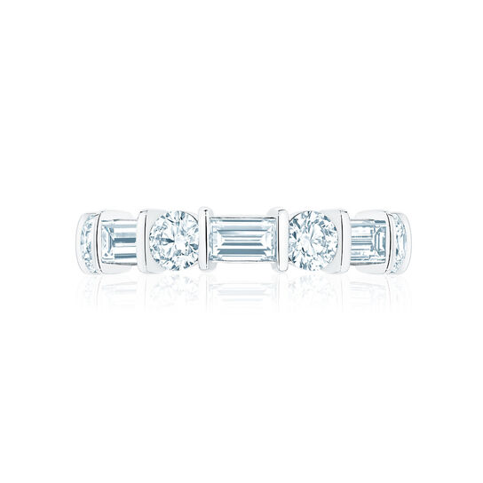 Alliance en platine sertie de 1.77 ct de diamants et de baguettes fuselées-6.5 image number 2