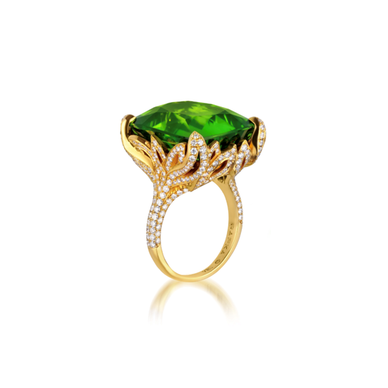 Peridot and Diamond Ring image number 1