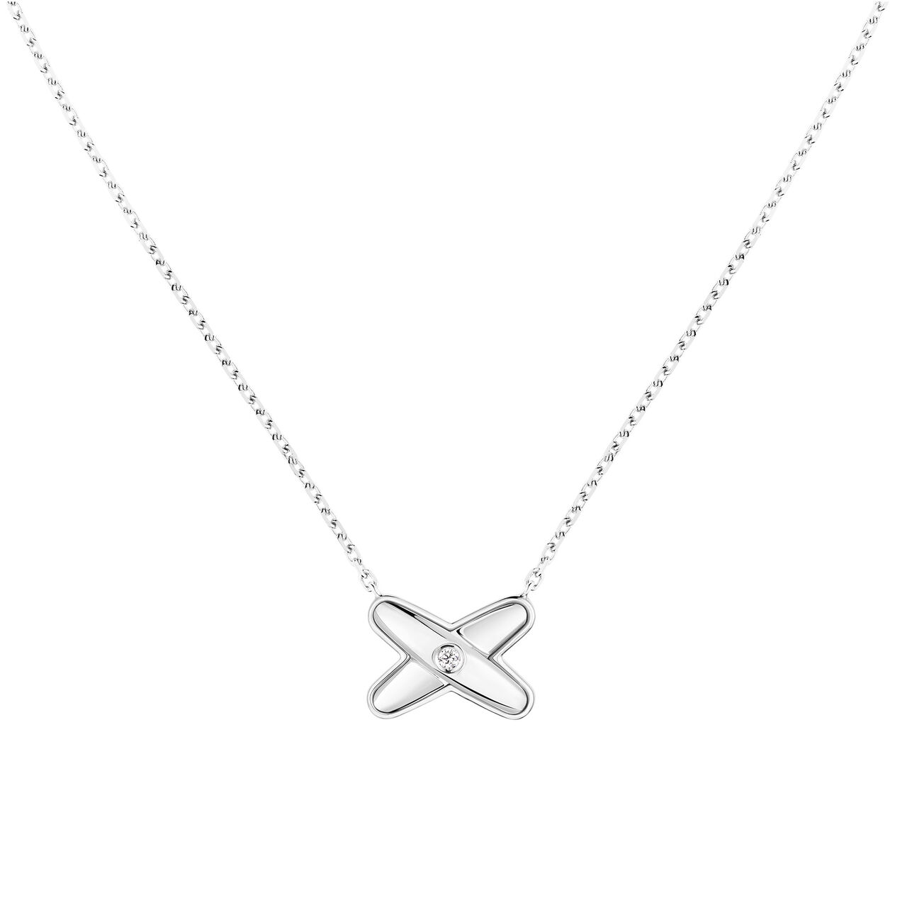 Close-up of Chaumet Jeux de Liens white gold and diamond pendant image number 0