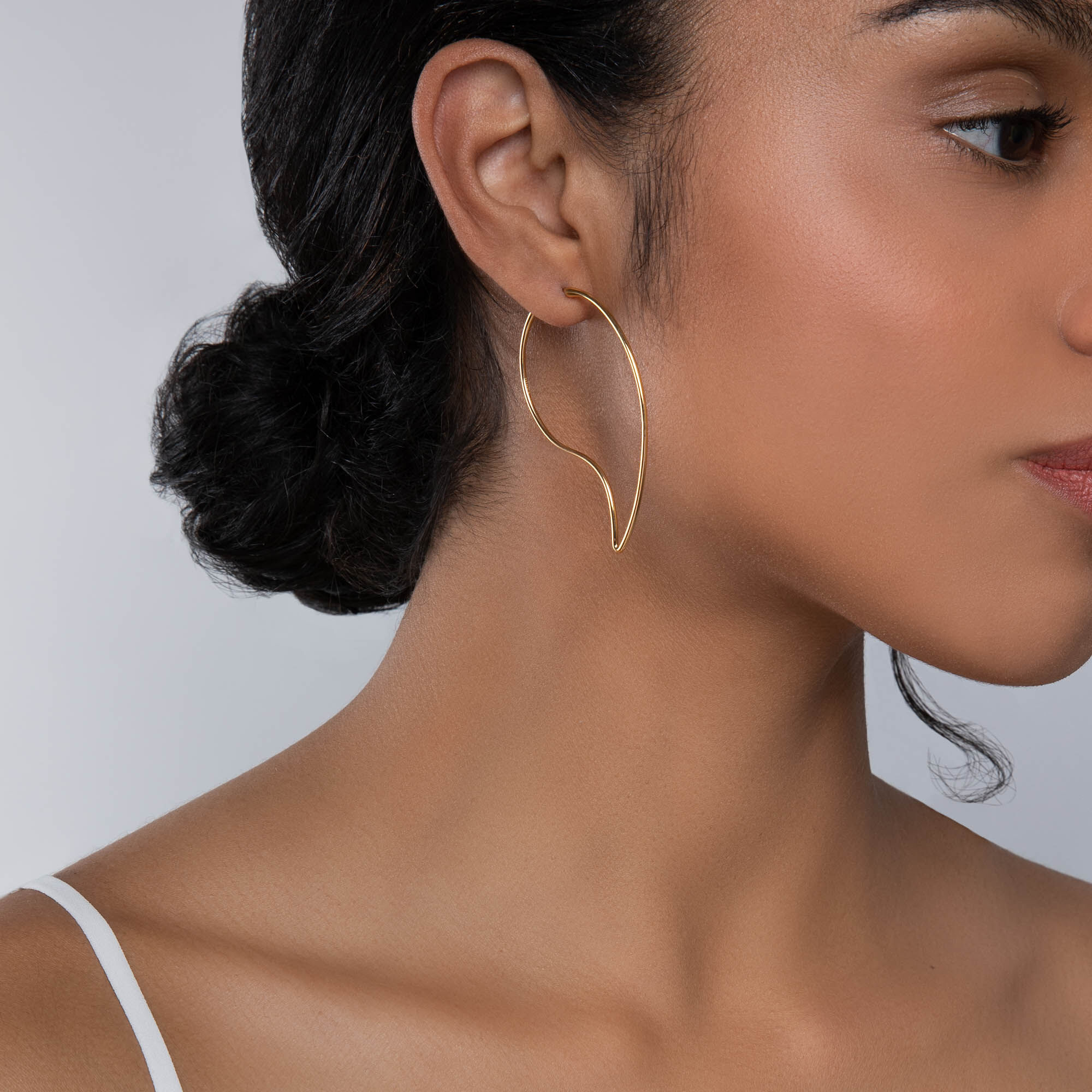 Hoop earrings store large gold
