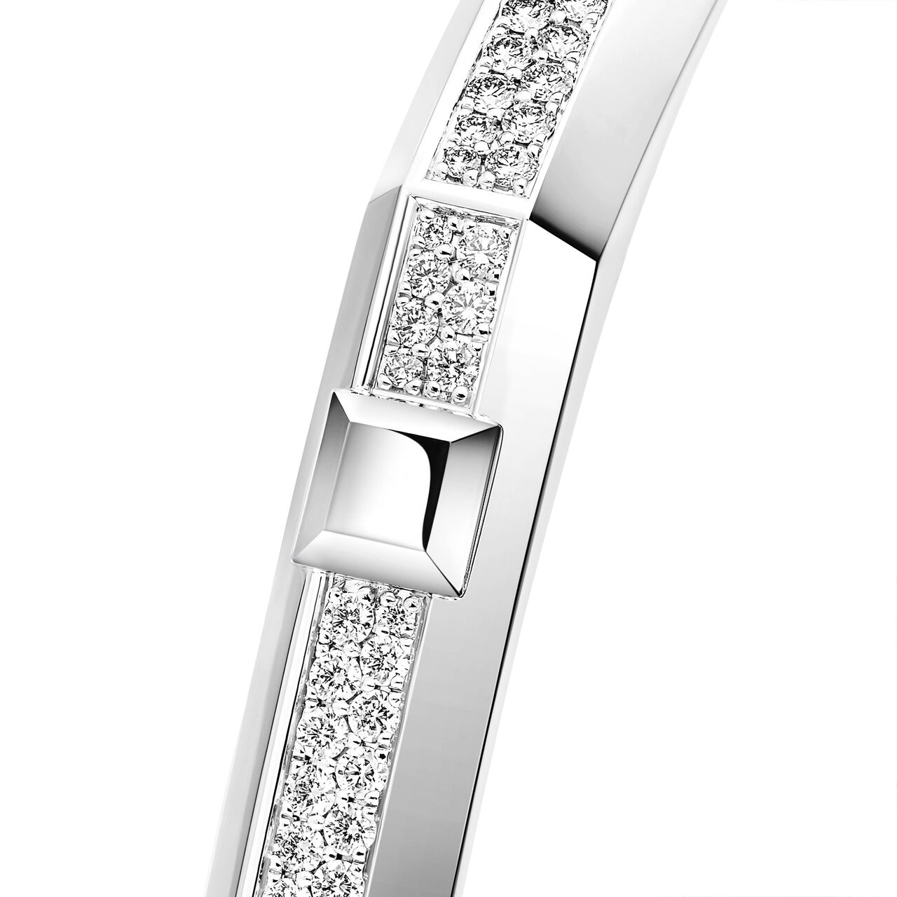 Messika Moderniste White Gold and Diamond Bangle image number 2