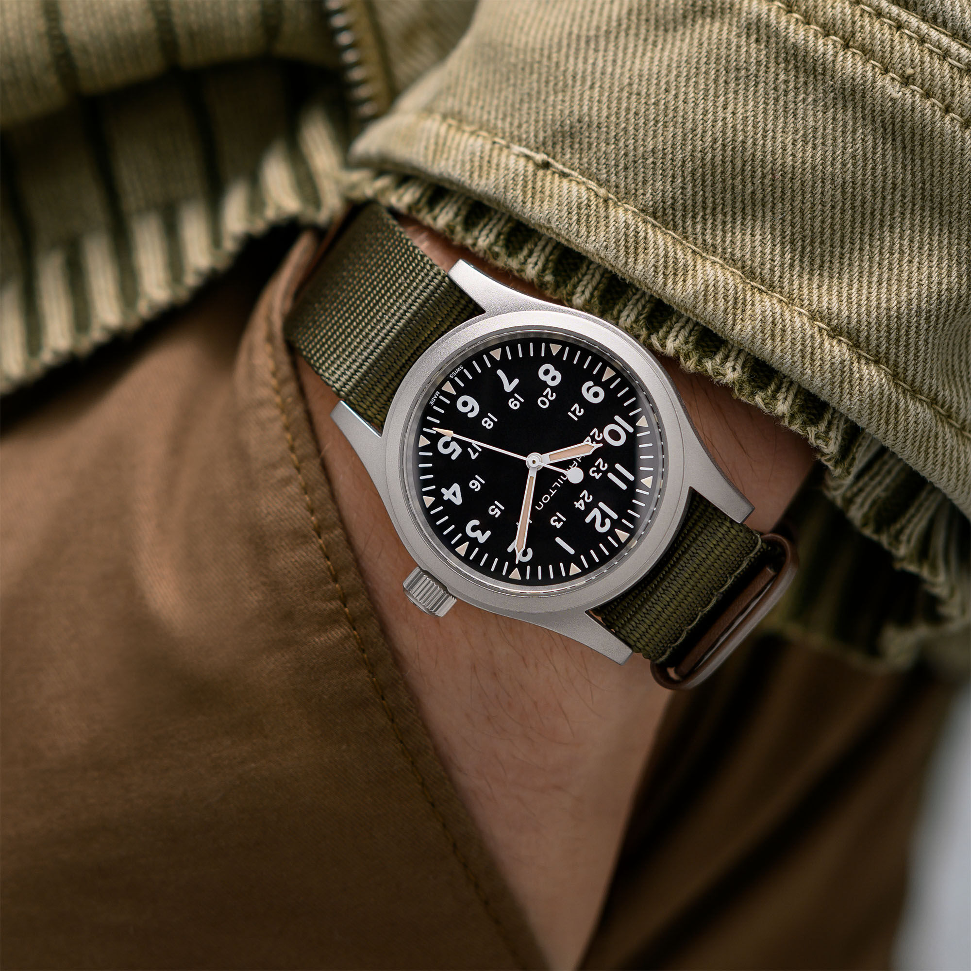 Khaki Field Manual 38 mm Stainless Steel