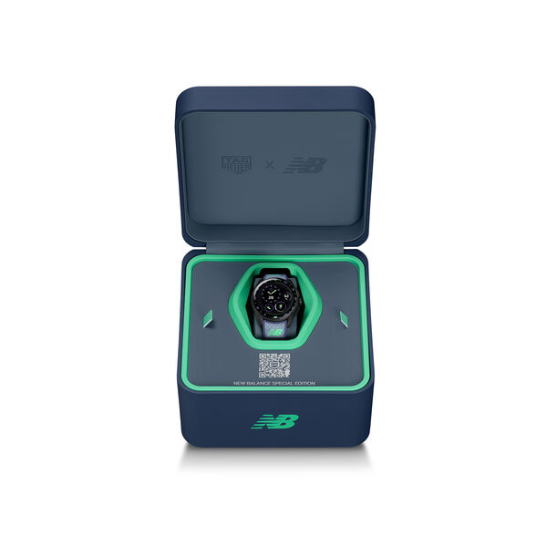 Connected &eacute;dition New Balance Calibre E5 40 mm en titane