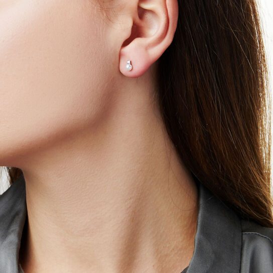 Sleek White Gold Pearl and Diamond Stud Earrings image number 1