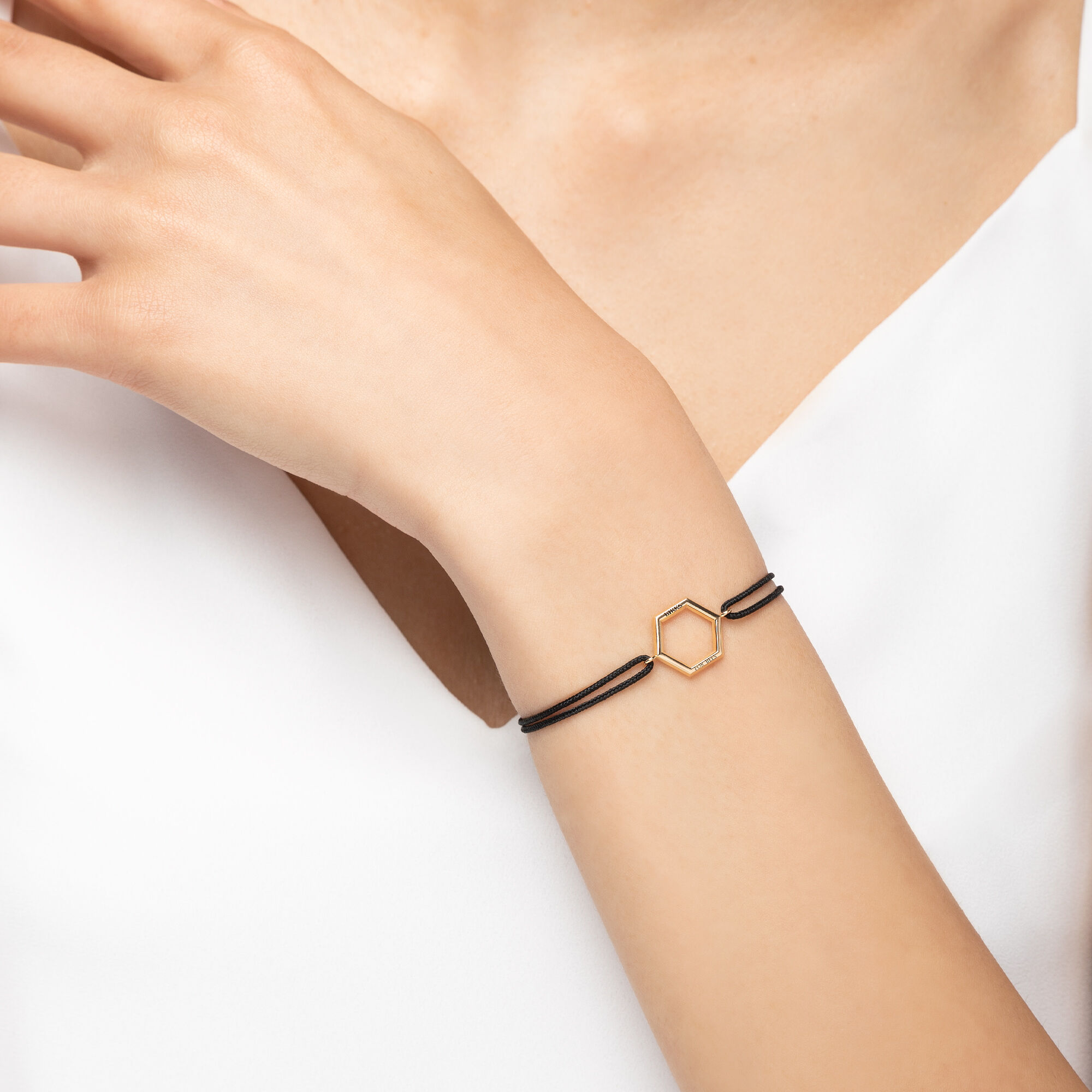 Bee happy bracelet on sale