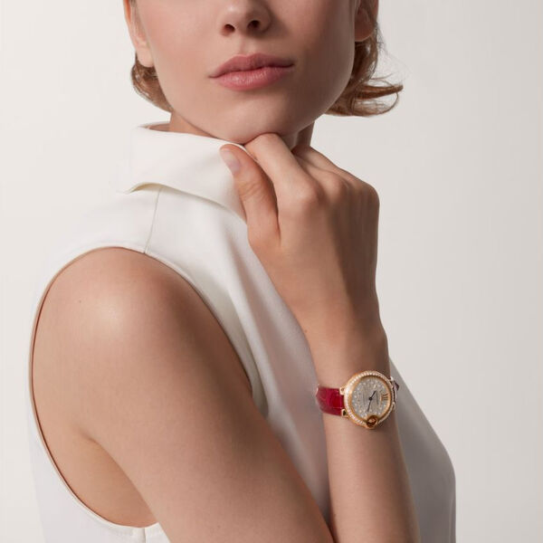 Ballon Bleu de Cartier 33 mm automatique en or rose et diamants
