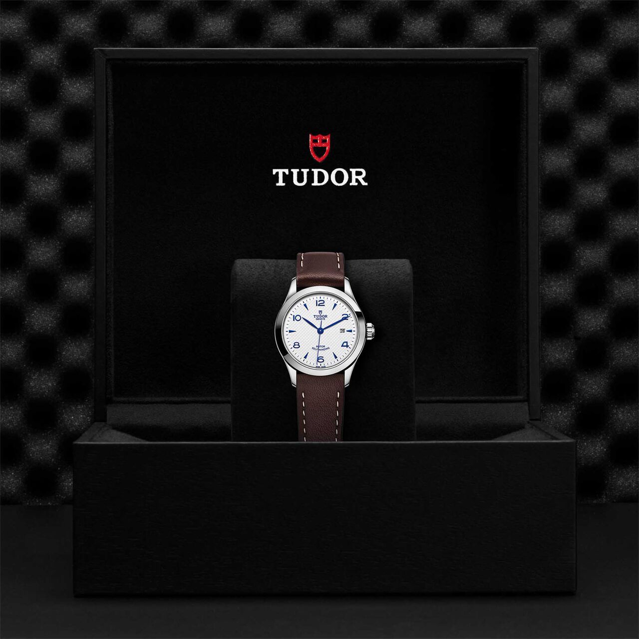  Opaline And Blue Dial image number 4