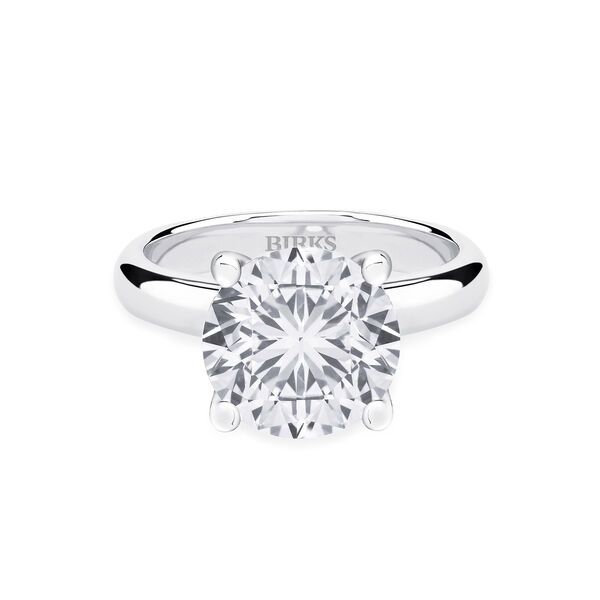Bague de fiançailles solitaire diamant rond en platine avec accent saphir