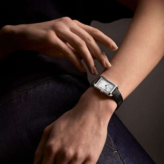 Women's Baume & Mercier Hampton Quartz 35 X 22 mm Stainless Steel watch, on model image number 1