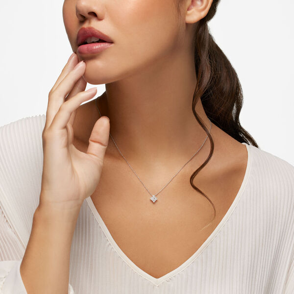 Pendentif en grappe de diamants carrée, grande