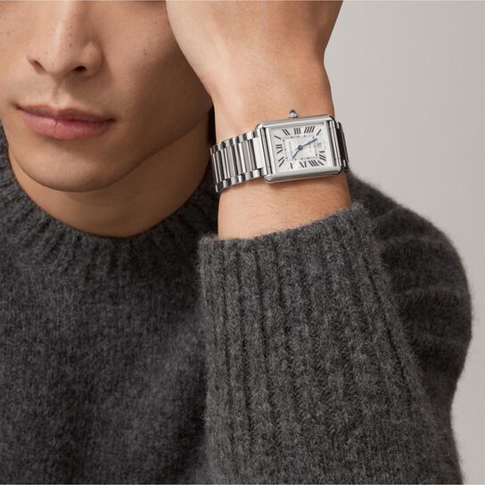 tank-must-de-cartier-watch-xl-model-steel-wsta0053-on-model image number 1