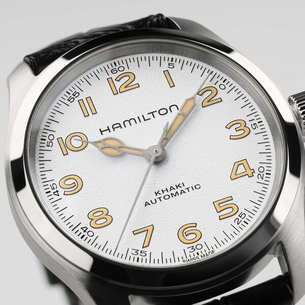 Khaki Field Murph 38 mm automatique en acier inoxydable