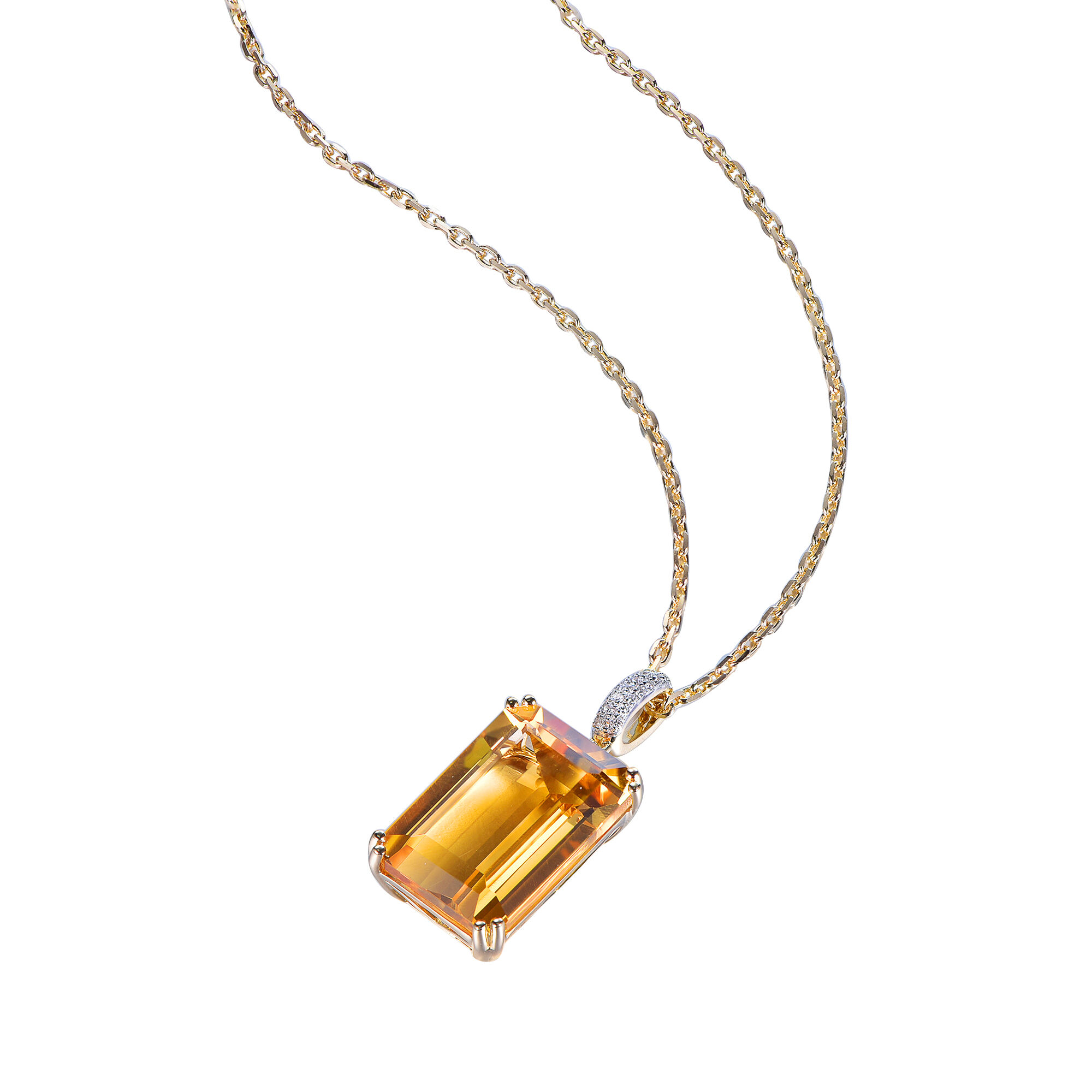 Citrine Pendant in Yellow Gold