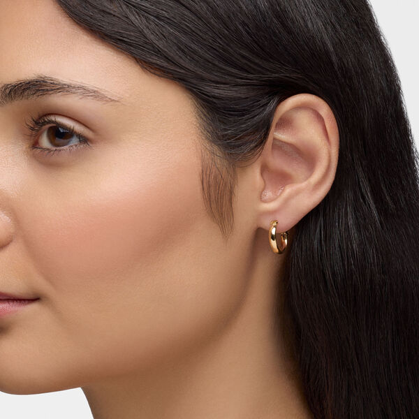 Yellow Gold Muse 15 mm Hoop Earrings