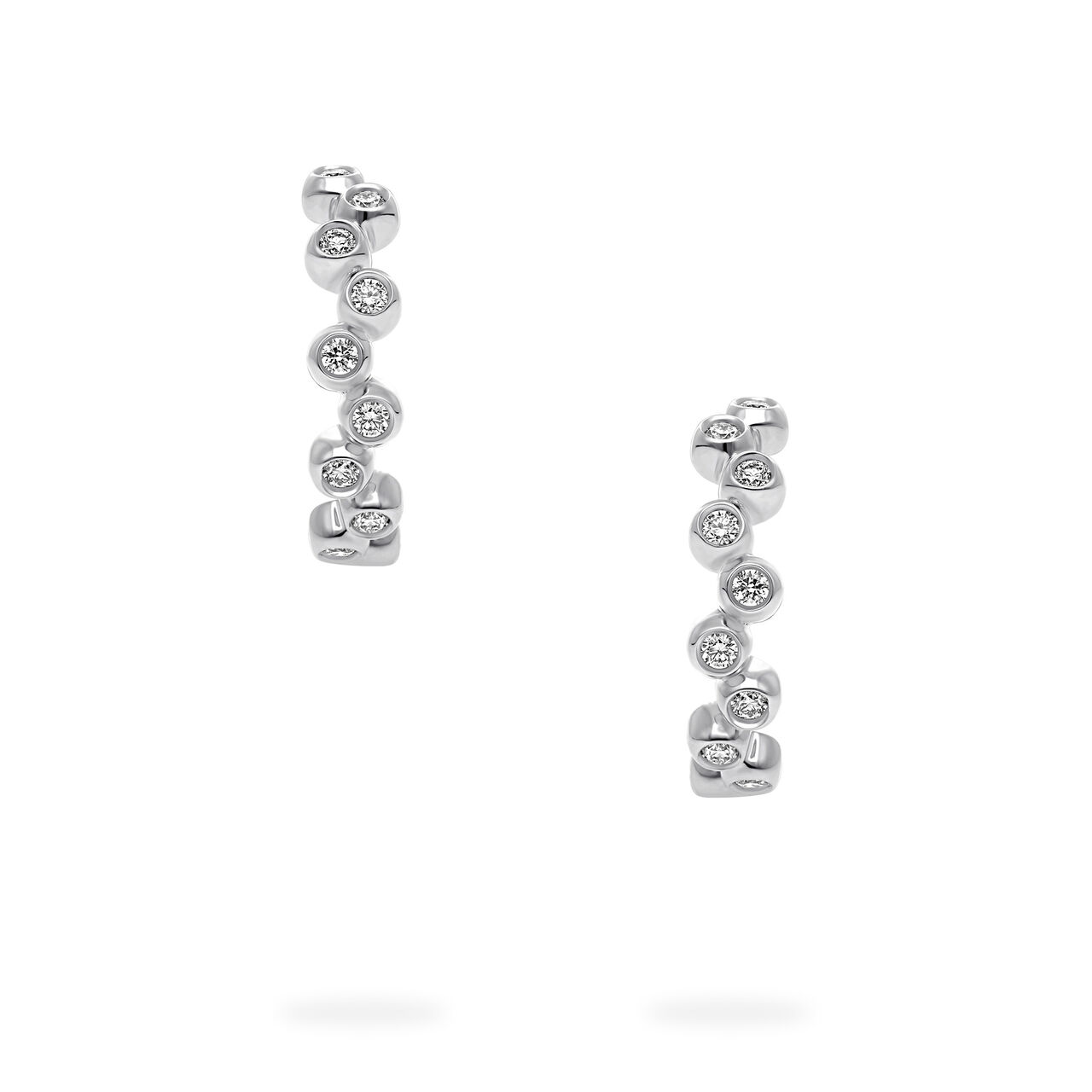Birks Iconic White Gold and Diamond Splash 15 mm Hoop Earrings image number 2
