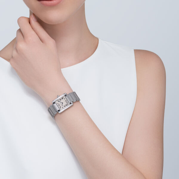 Tank Française 30 X 25 mm quartz en acier inoxydable et diamants moyen modèle