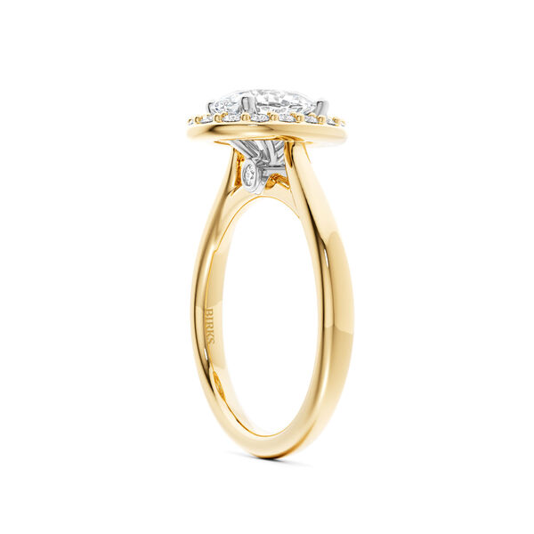 Oval-Cut Solitaire Diamond Engagement Ring in Yellow Gold