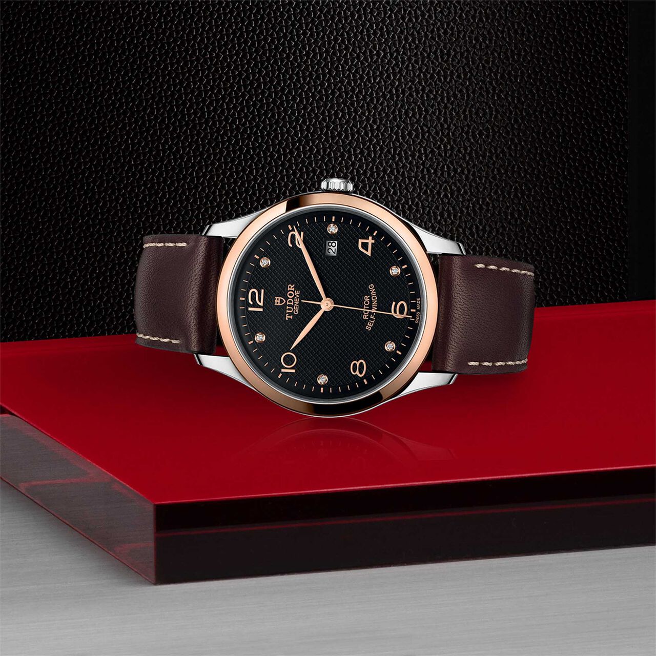  Rose Gold Bezel image number 3