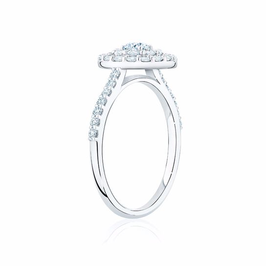 Round Diamond Cluster Ring with Single Halo image number 2