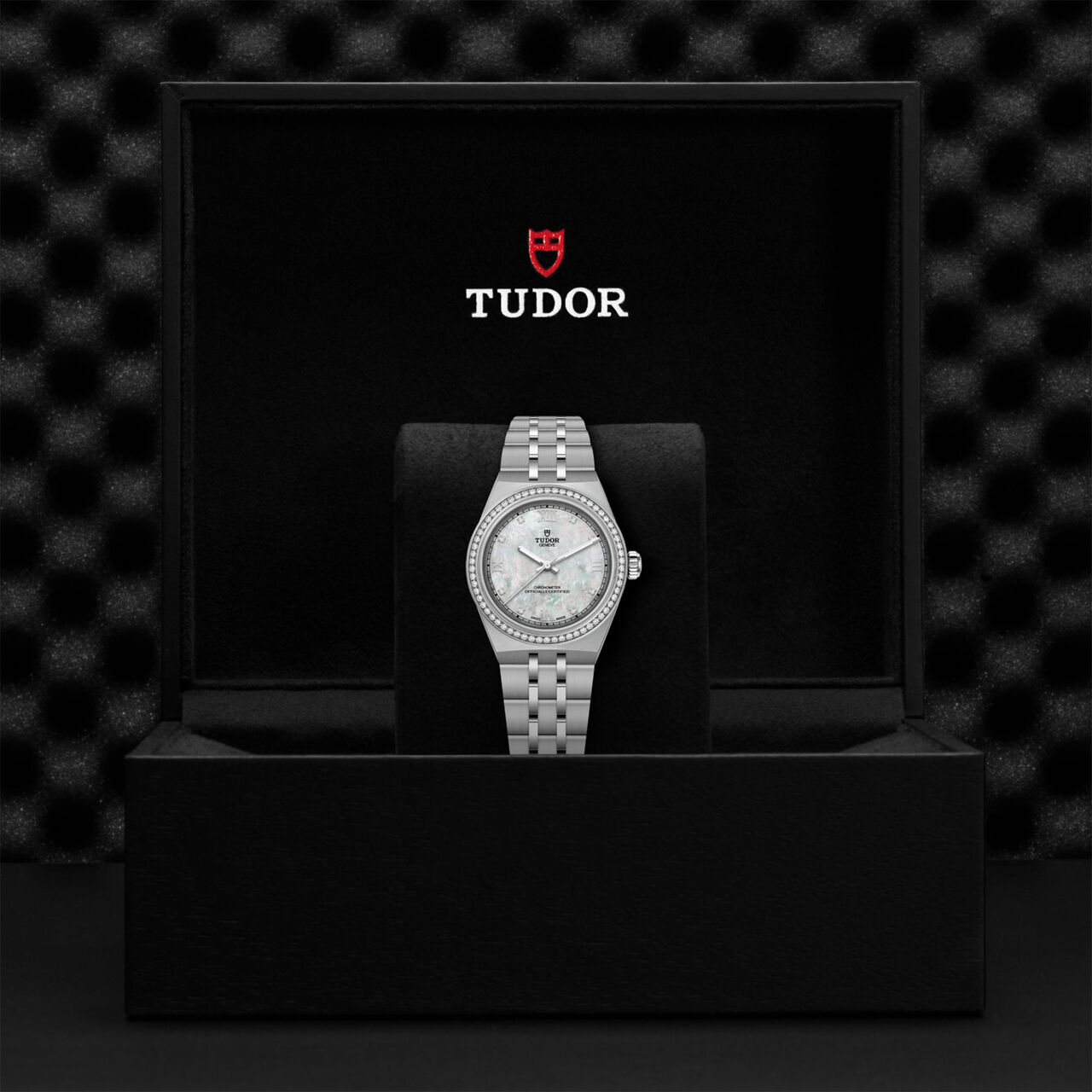 TUDOR Royal Automatic 30 mm Stainless Steel and Diamond image number 3