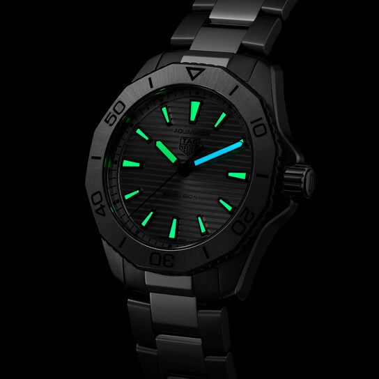 tag heuer aquaracer professional 200 quartz steel 40 mm wbp1111 ba0627 dark image number 2