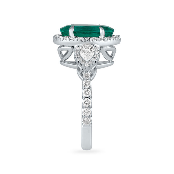 Emerald Oval-Cut Ring with Diamonds in White Gold