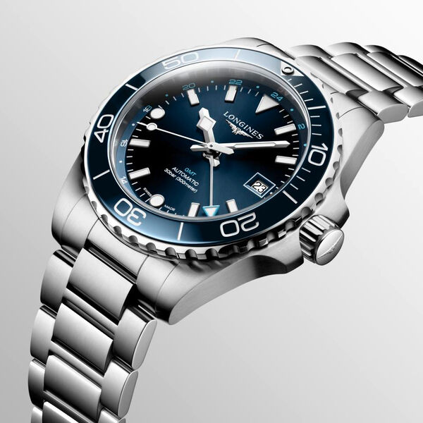 HydroConquest 41 mm GMT automatique en acier inoxydable