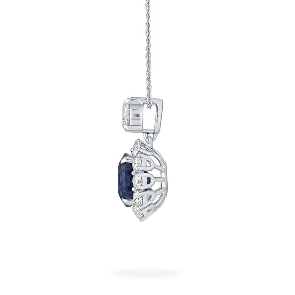 Pendentif saphir coupe coussin avec diamants en or blanc