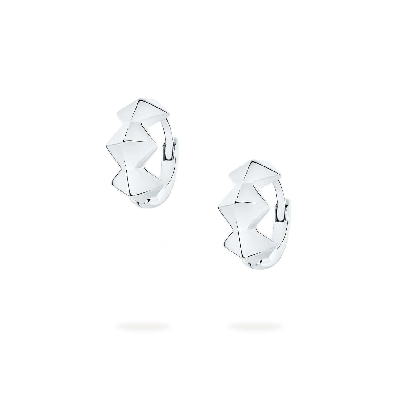 bijoux birks iconic silver rock pearl huggie earrings image number 0