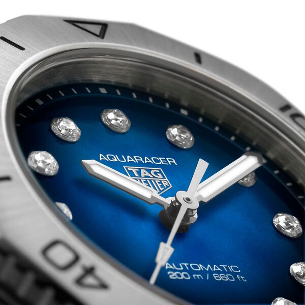 Aquaracer Professional 200 automatique en acier et diamants 30 mm