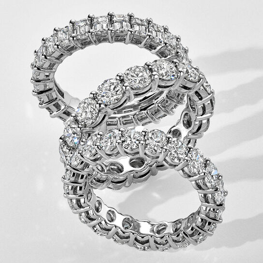 Emerald Cut Diamond Eternity Band image number 1