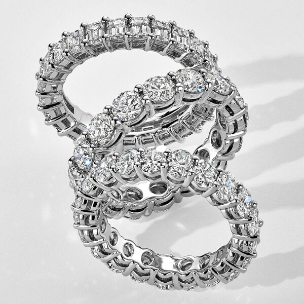 Alliance platine et diamants taille émeraude 5.06 ct