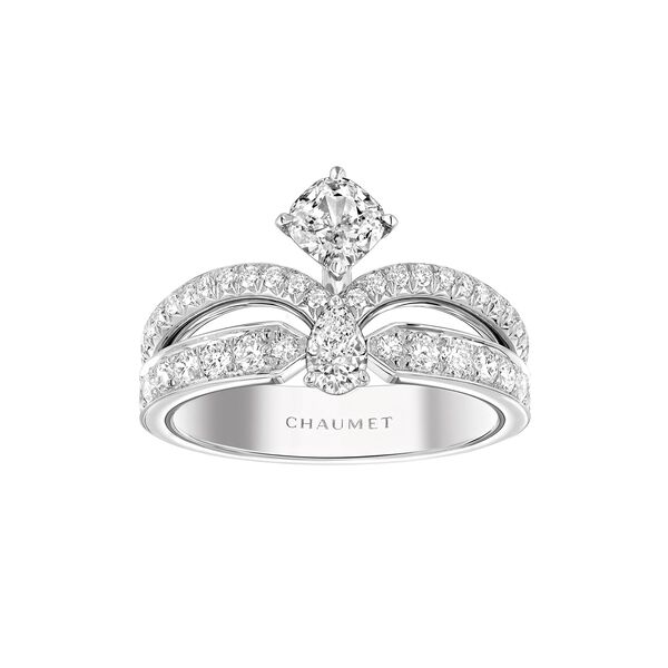Bague Joséphine Éclat Floral en platine. pavé de diamants à partir de .50 Carat
