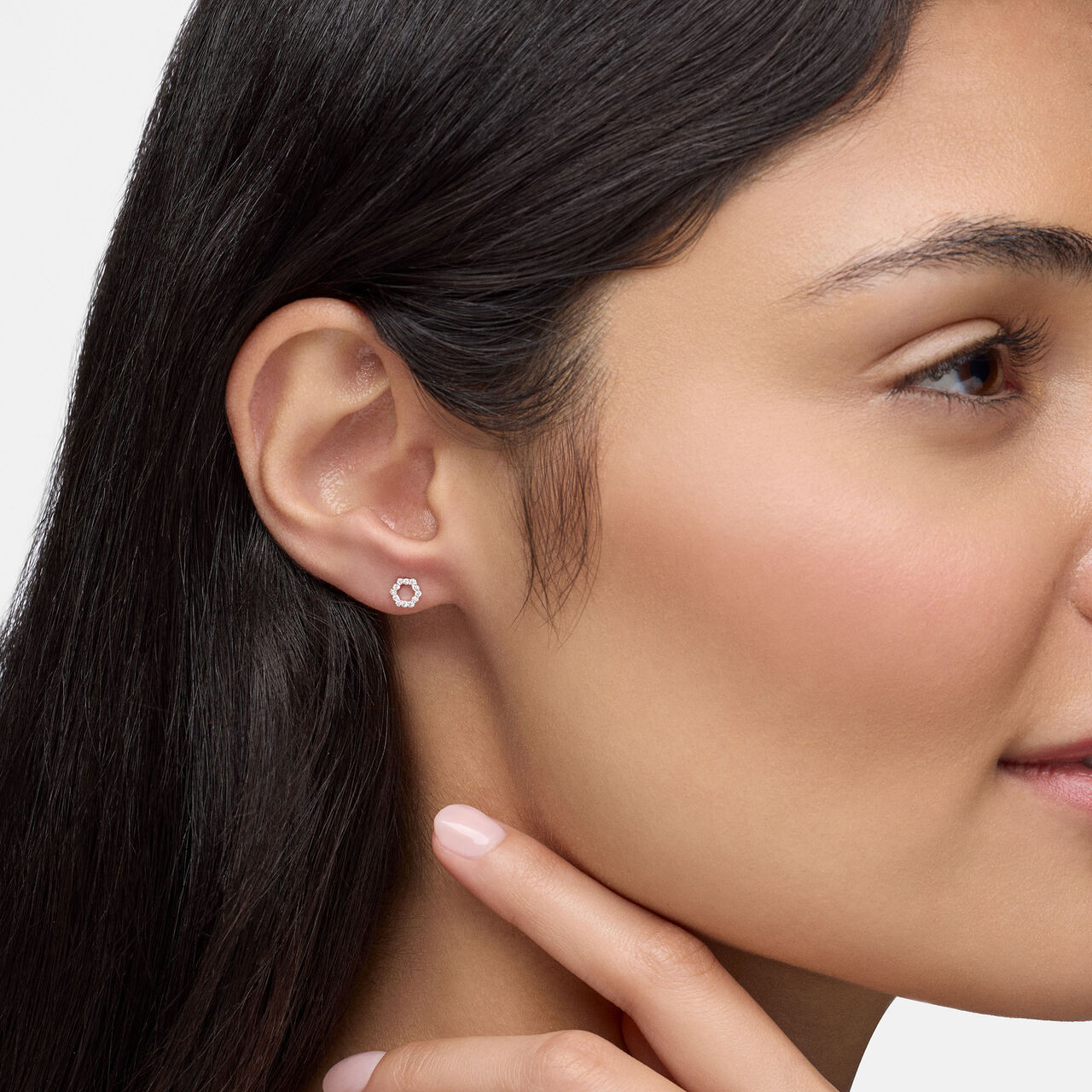 Birks Iconic Diamond Bee Chic Stud Earrings image number 1