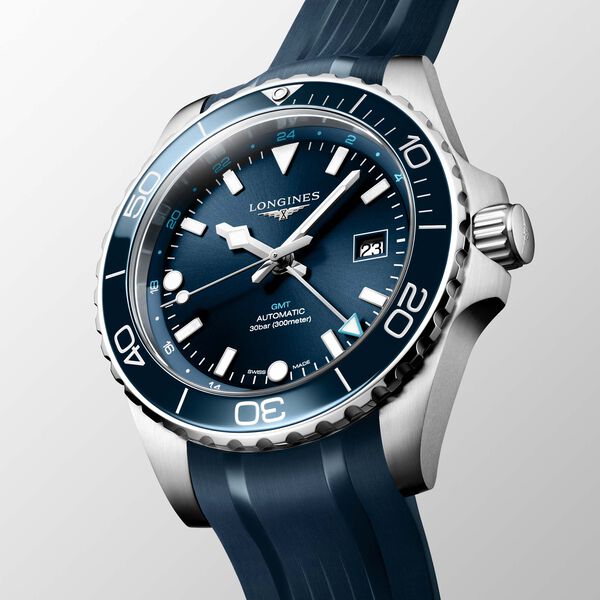 HydroConquest 43 mm GMT automatique en acier inoxydable