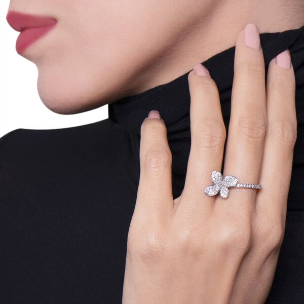 Bague Petit Garden en or blanc avec pavé de diamants, petit modèle