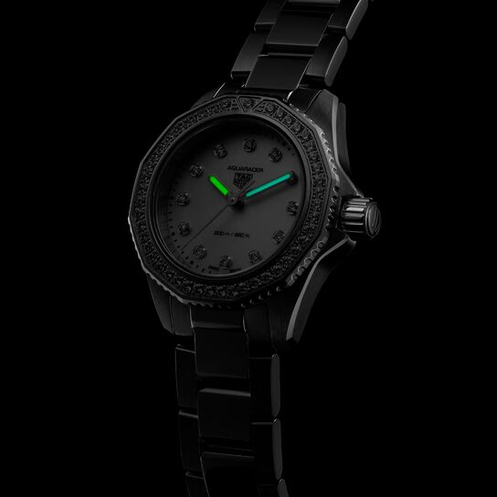 tag heuer aquaracer professional 200 quartz steel and diamond 30 mm wbp1416 ba0622 dark image number 2