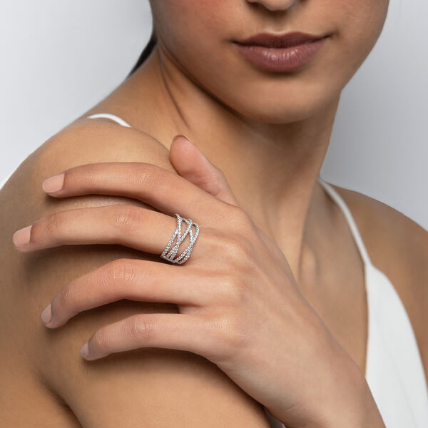 Bague en diamants et or blanc, moyenne