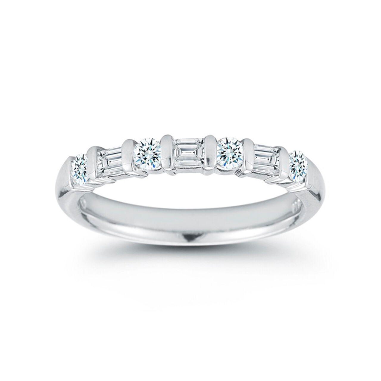 Bijoux Birks 04Ct Diamond Wedding Band With Tapered Baguettes image number 0