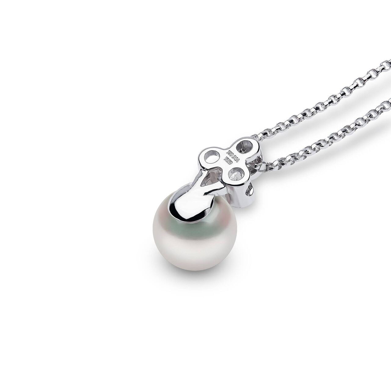 yoko london gold pearl diamond necklace tpm0217 7 details_back image number 3