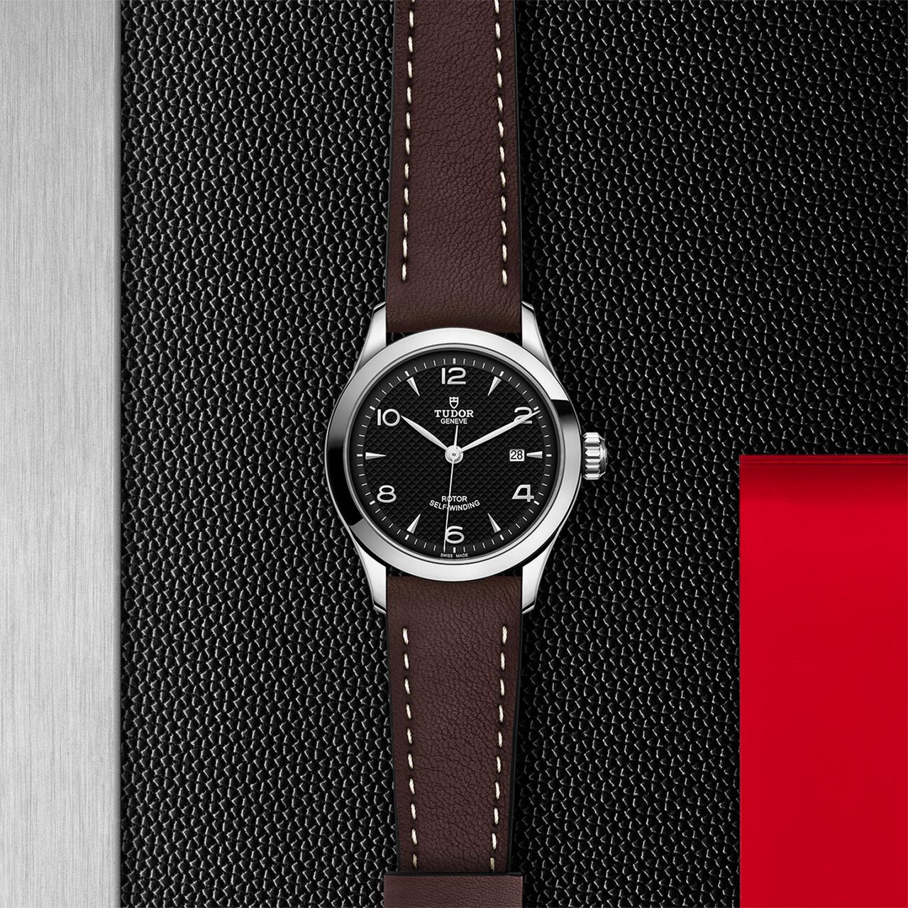  Dark-Coloured Dial image number 2