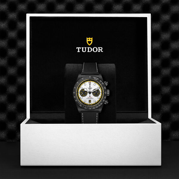 Black Bay Chrono Carbon 26 Automatic Chronograph 42 mm Carbon