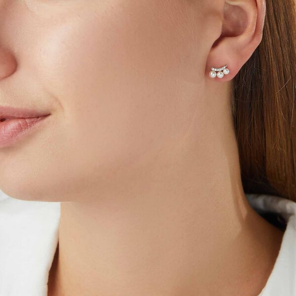 Boucles d'oreilles Sleek en or blanc avec perles et diamants