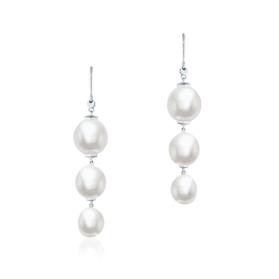 Birks Pearls Boucles d'oreilles pendeloques en argent ornées d'une perle d'eau douce baroque image number 0